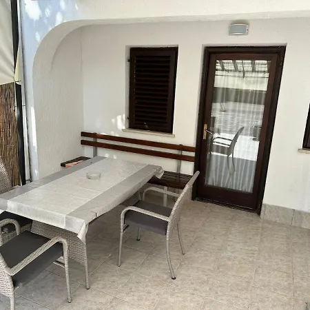 Marko Apartment *